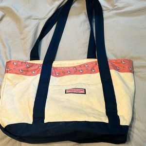 Vineyard vines tote